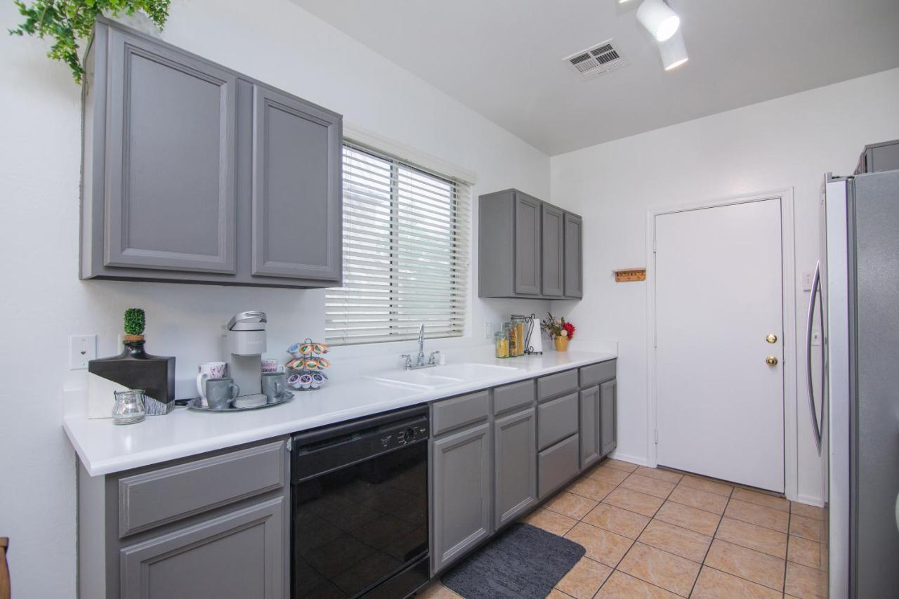 Stylish Home Phoenix - Low Rates Now! Esterno foto