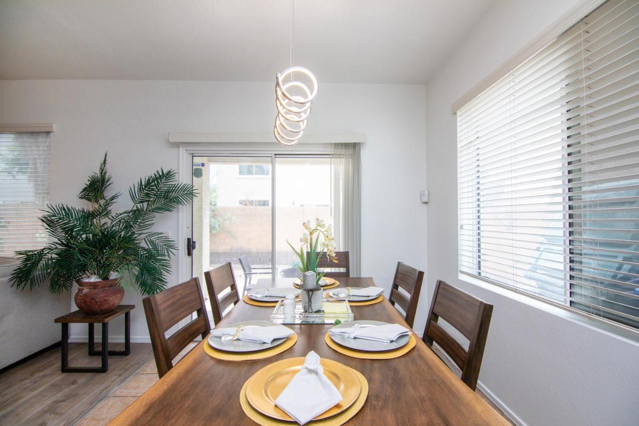 Stylish Home Phoenix - Low Rates Now! Esterno foto